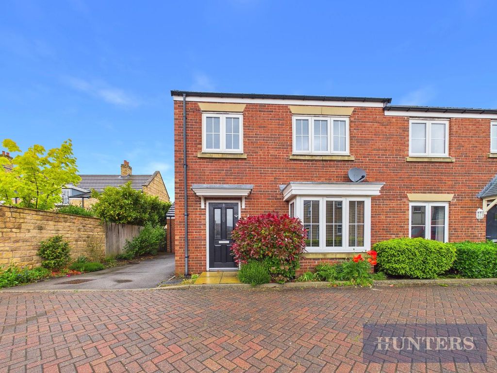 Property photo 1 of 27 Cam05316G0-Pr0433-Still028.Jpg