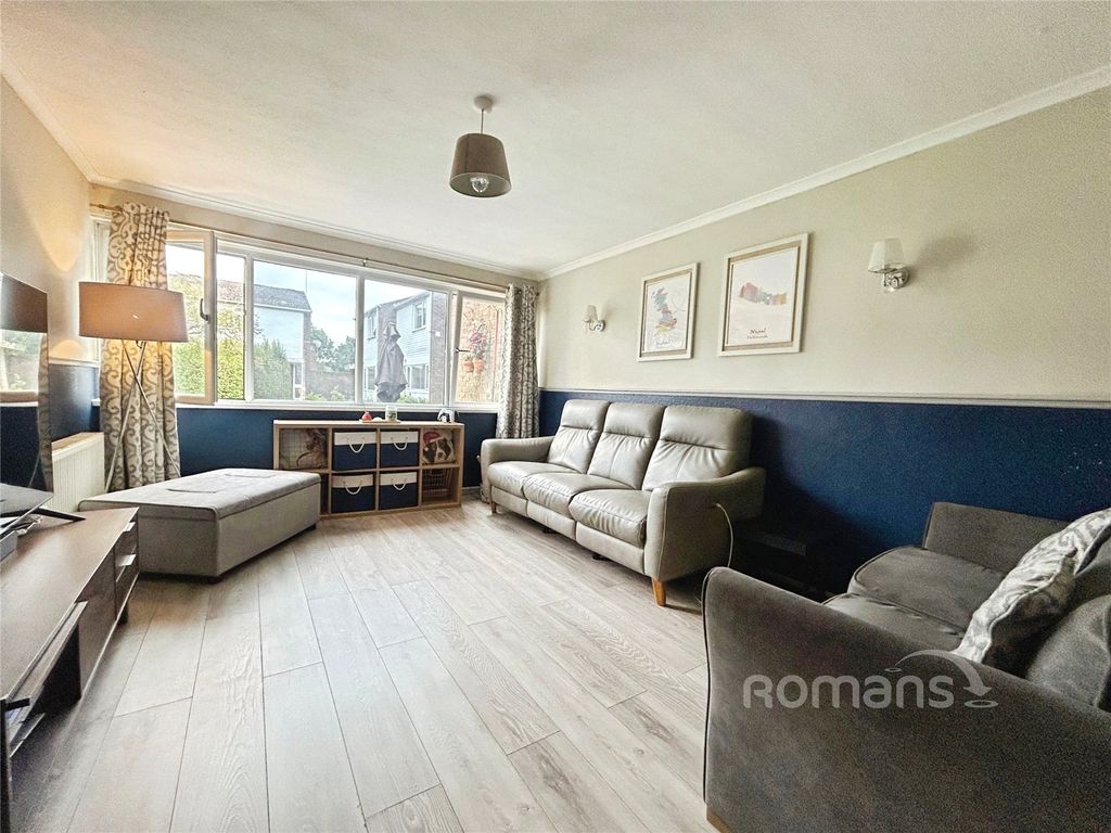 Property photo 3 of 12 Picture No. 04