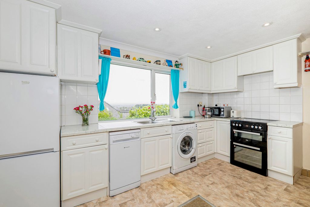 Property photo 3 of 20 Pbox-Img.Jpg