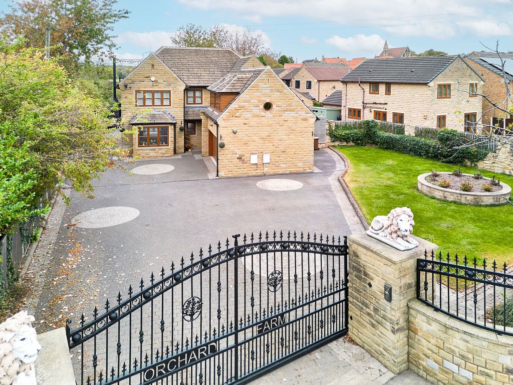 Property photo 1 of 44