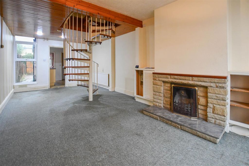 Property photo 2 of 12 Dsc_1726-1.Jpg