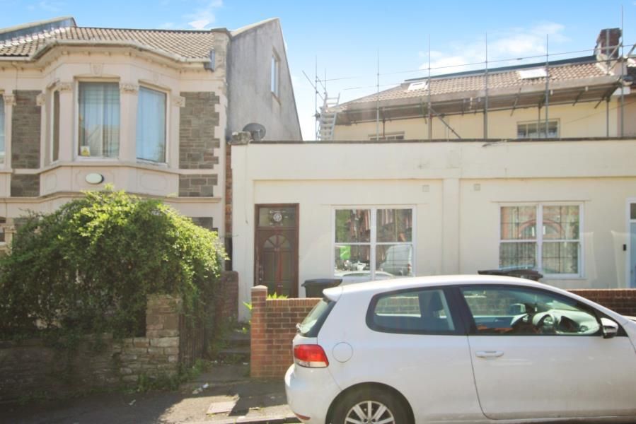 Property photo 1 of 12