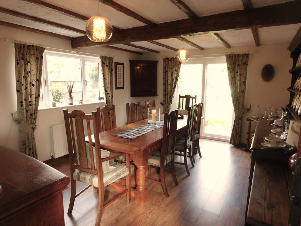 Property photo 3 of 31