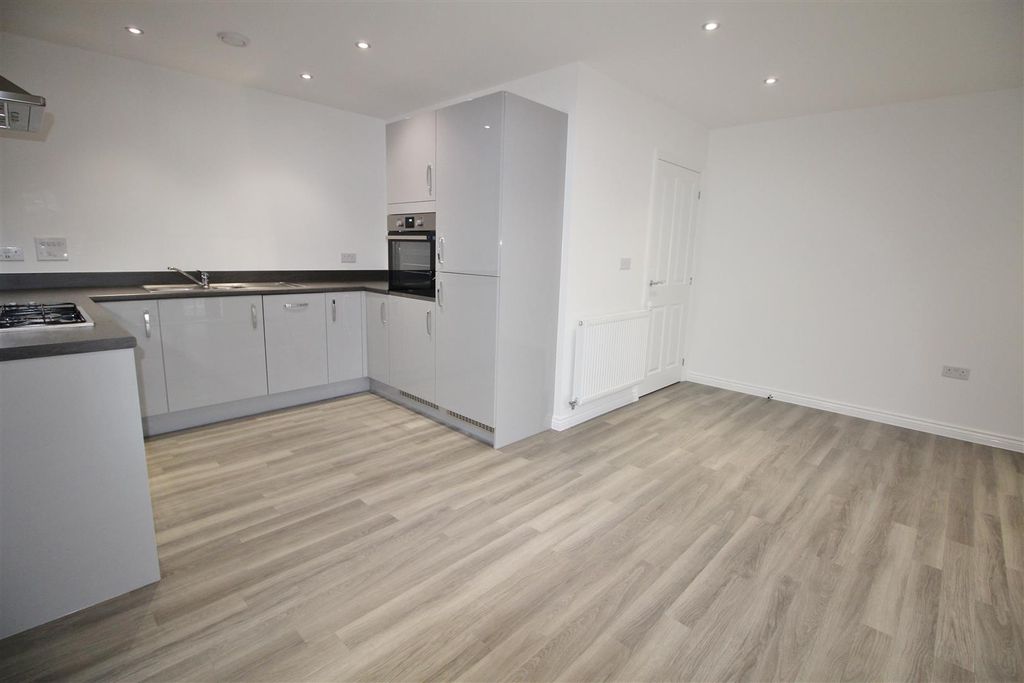 Property photo 2 of 11 Img_0294.Jpg