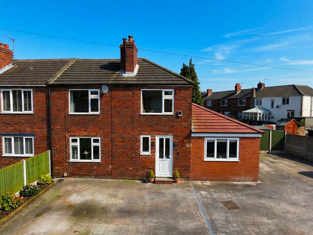 Property photo 1 of 15 15 Peake