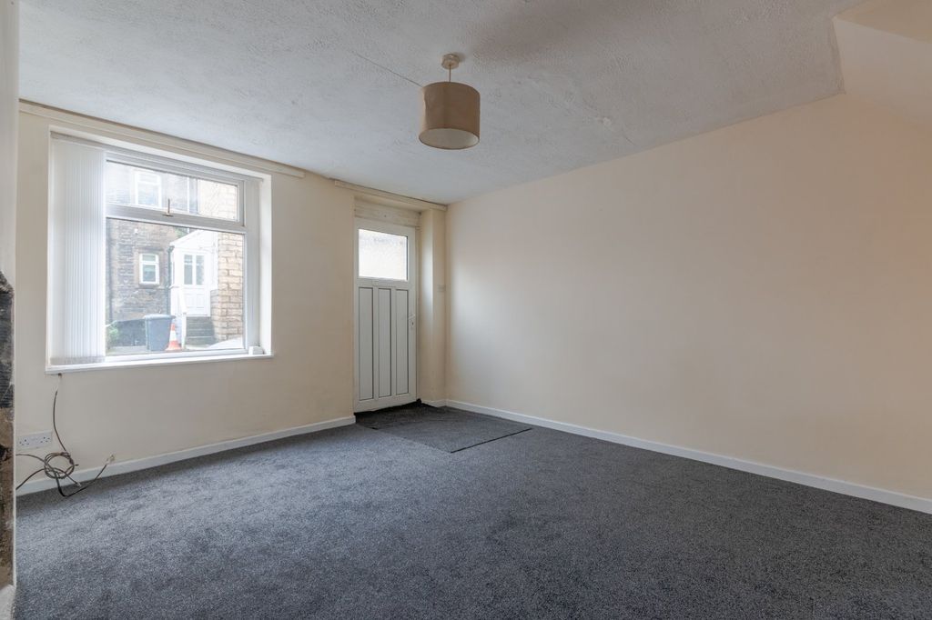 Property photo 3 of 11 Picture No. 10