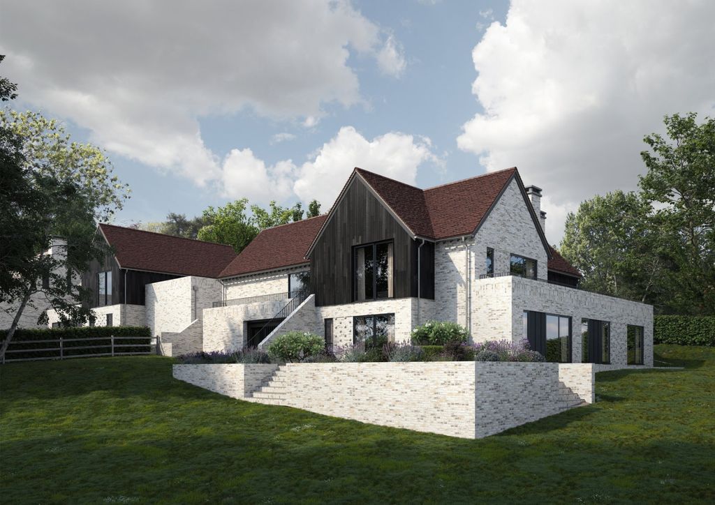 Property photo 1 of 8 Highwood House