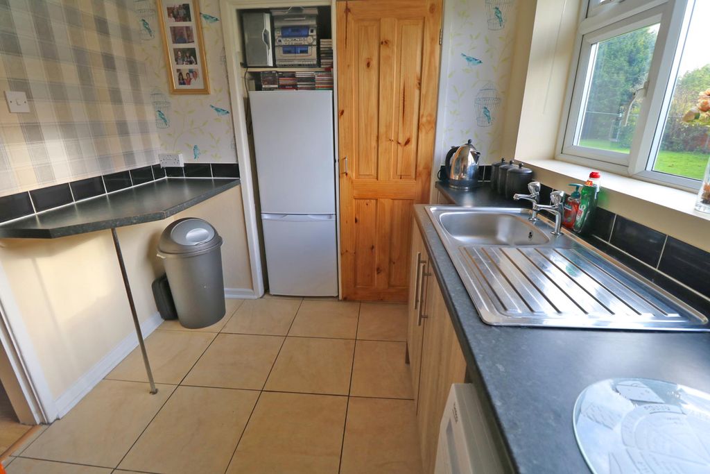 Property photo 3 of 4