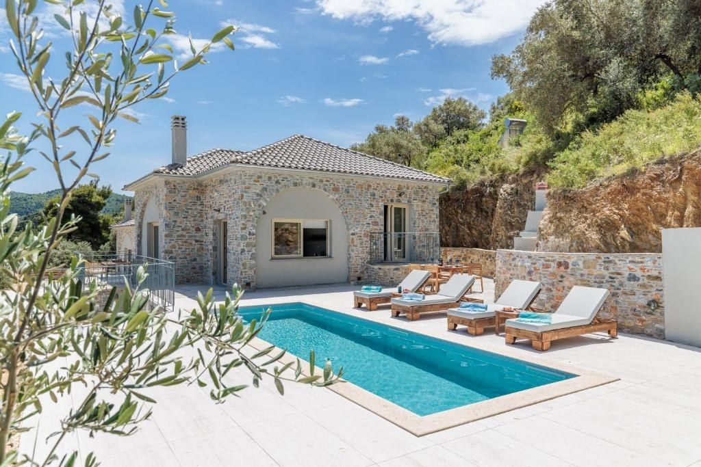 Property photo 3 of 24