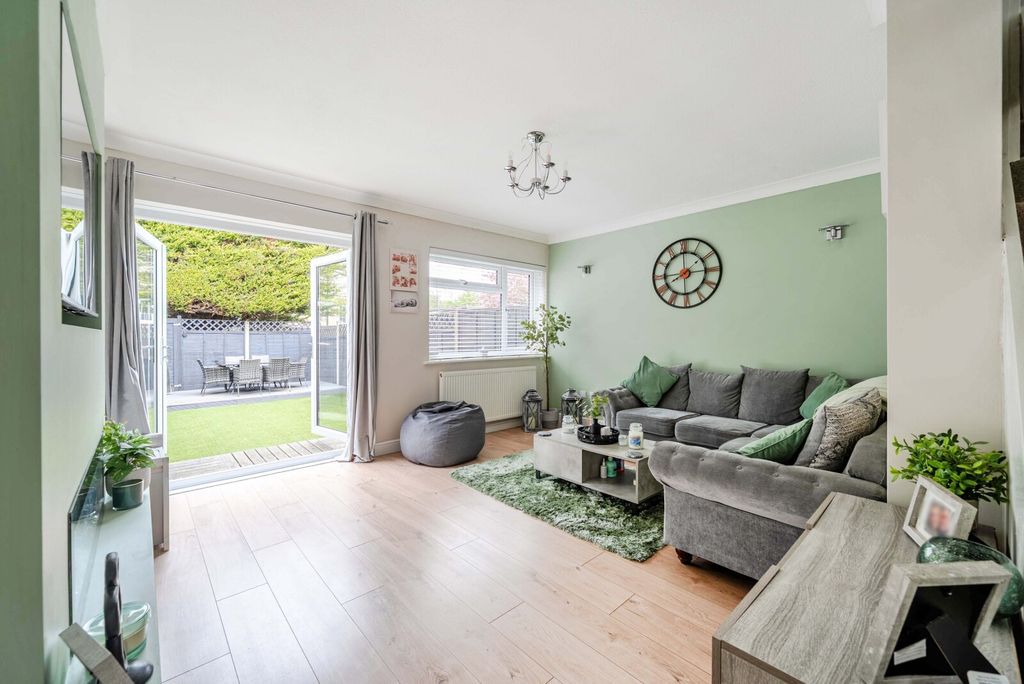 Property photo 2 of 13 1446673-14-69E1Fa...