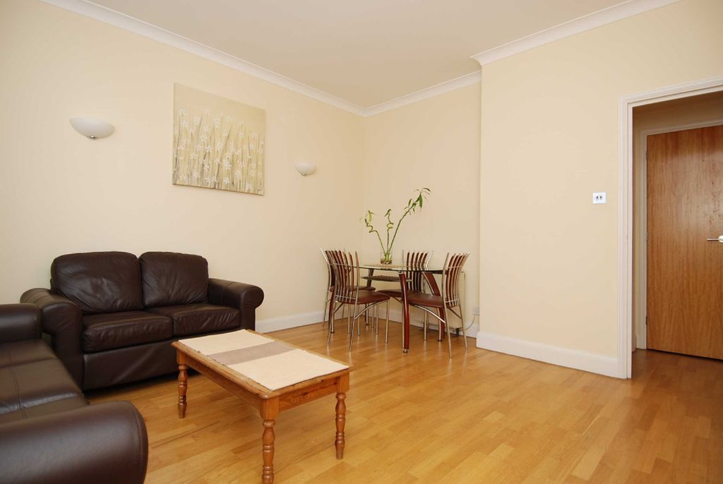 Property photo 1 of 8 Reception Room