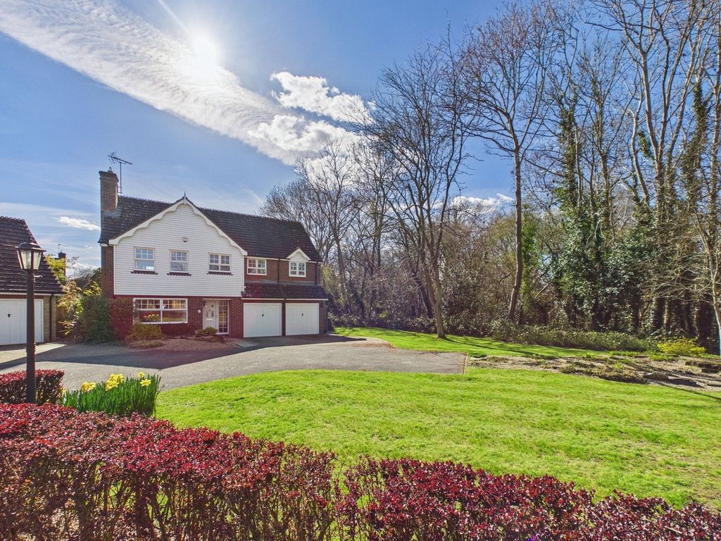 Property photo 1 of 17