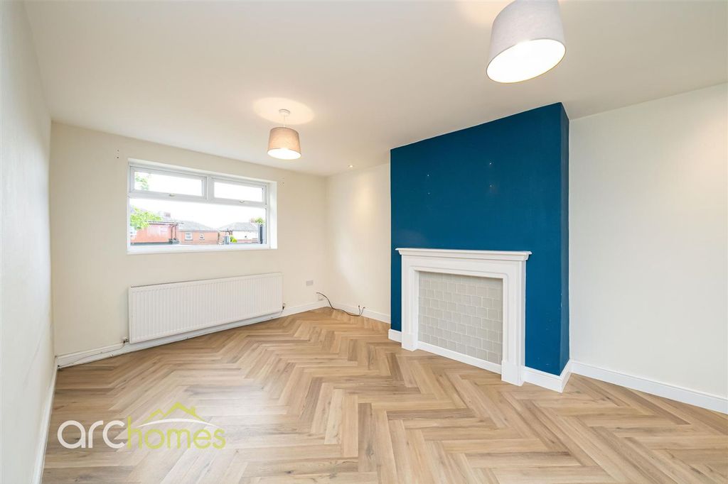 Property photo 2 of 18 Devonshire-4.Jpg