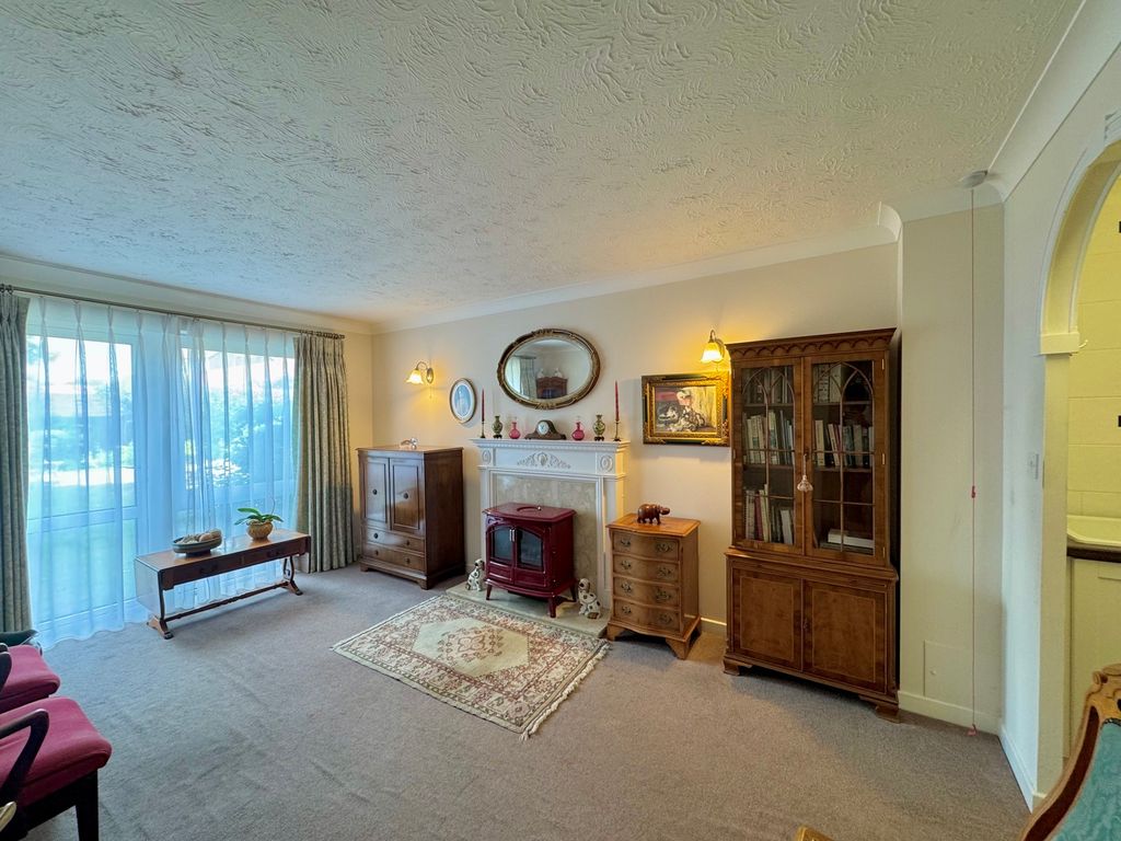 Property photo 3 of 11 Photograph