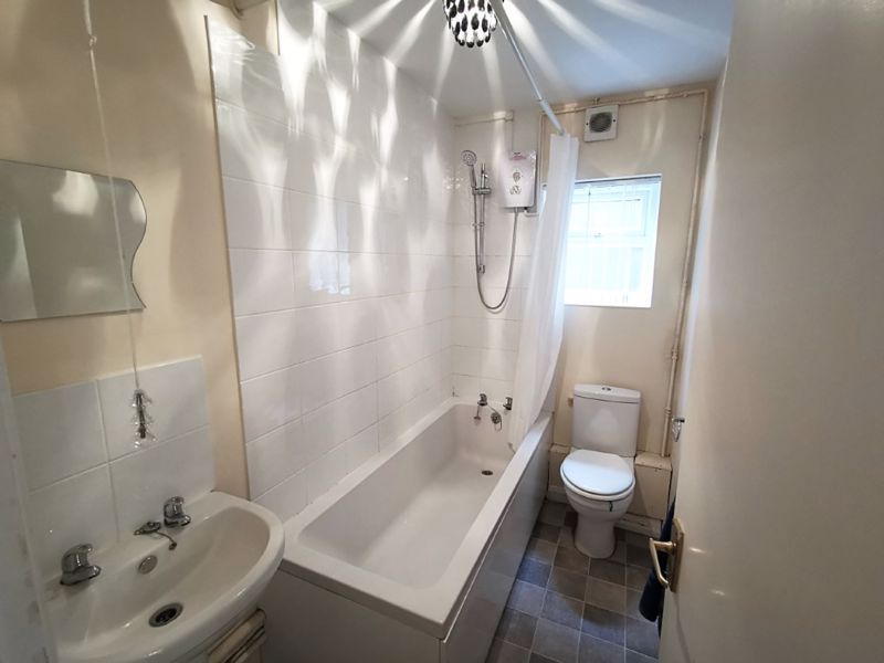 Property photo 2 of 6 Photo 6