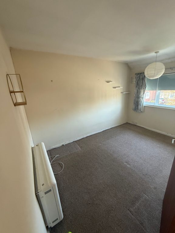 Property photo 3 of 7 Bedroom