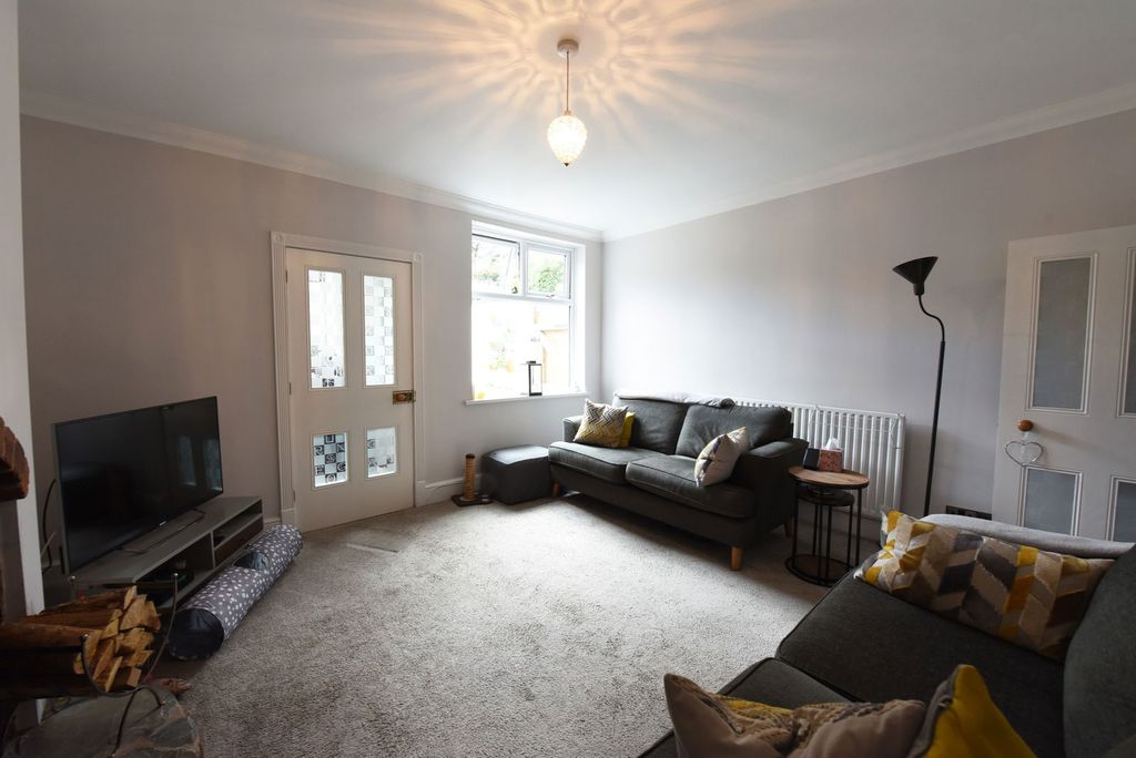 Property photo 3 of 16