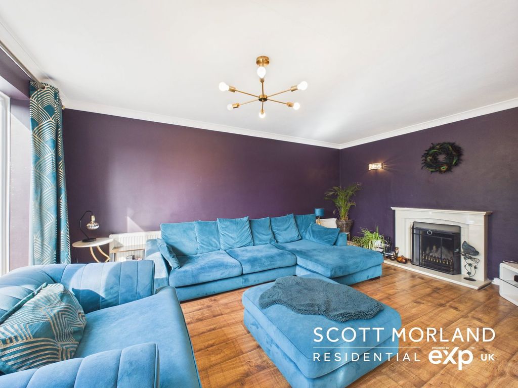 Property photo 2 of 22