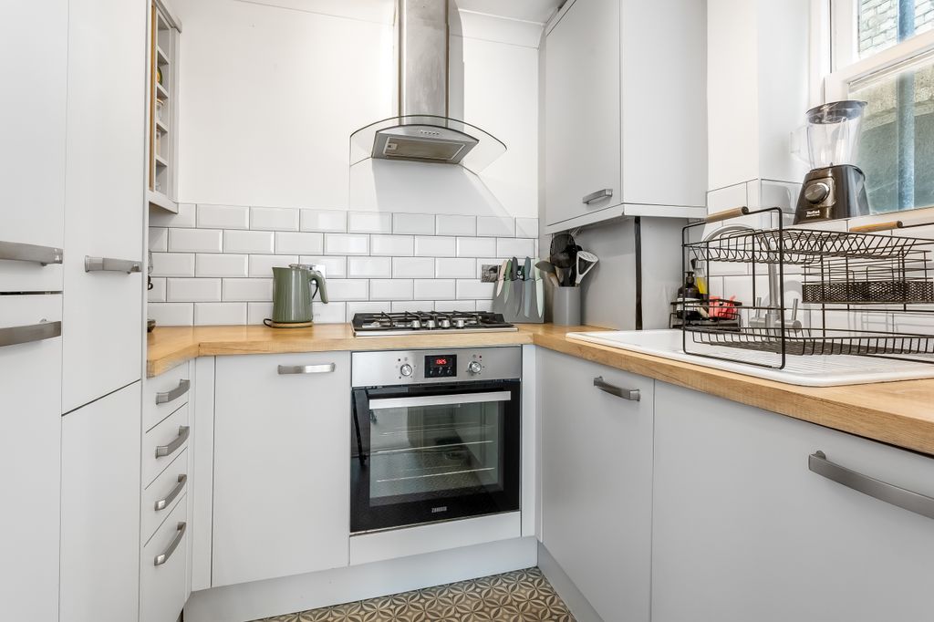 Property photo 3 of 12 Scfff24Cr111