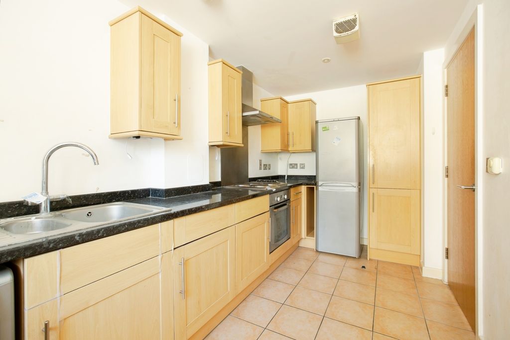 Property photo 3 of 17 Photo