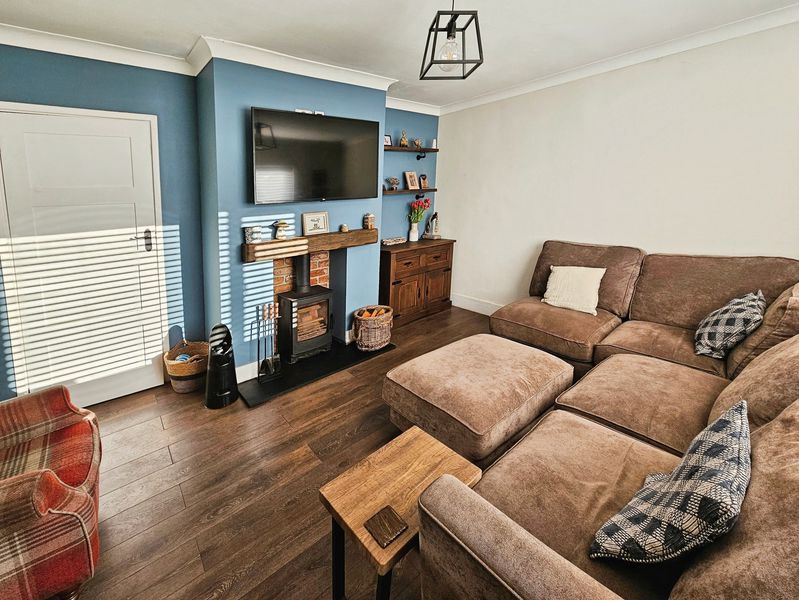 Property photo 2 of 9 Photo 8