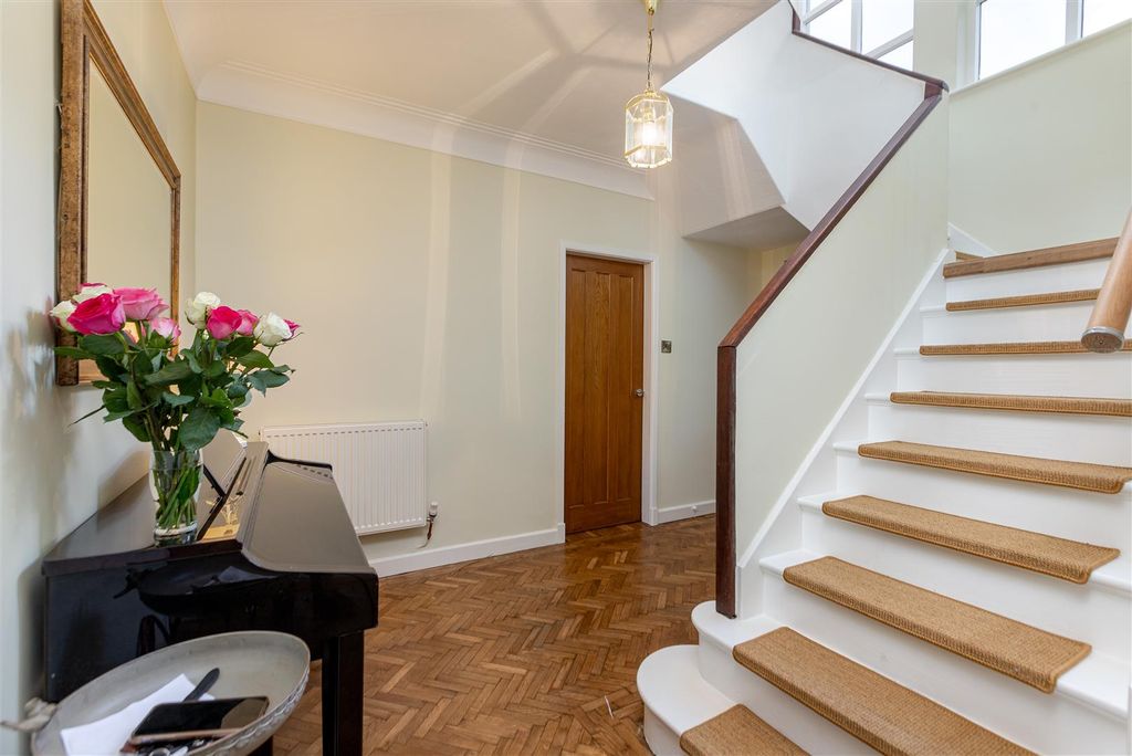 Property photo 2 of 43 Img_2952-Edit.Jpg