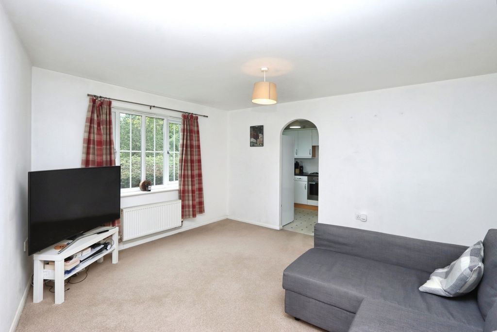 Property photo 3 of 10 Pbox-Img.Jpg