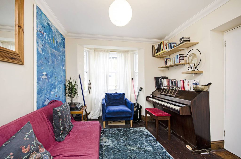 Property photo 1 of 6