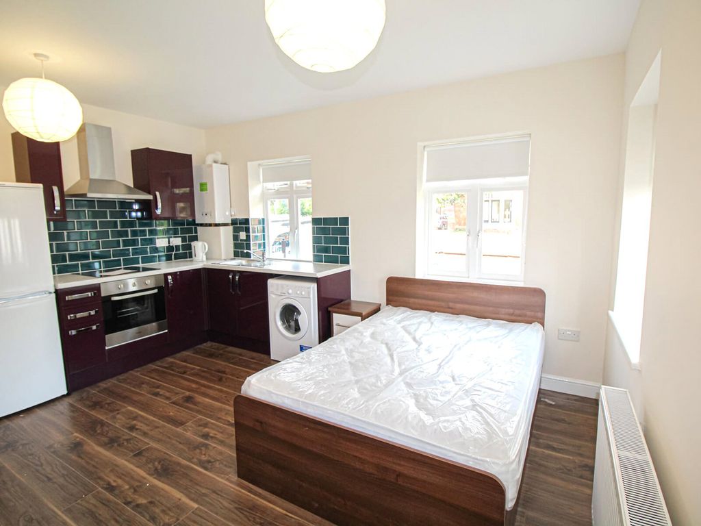 Property photo 2 of 8