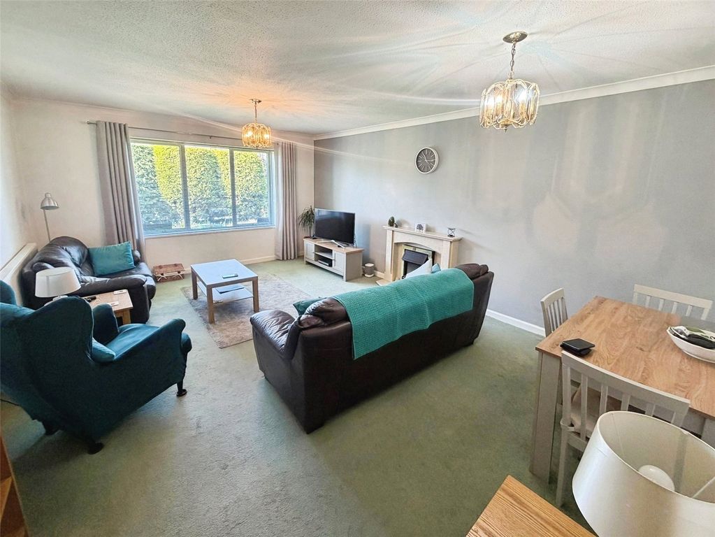 Property photo 3 of 11 Lounge Diner