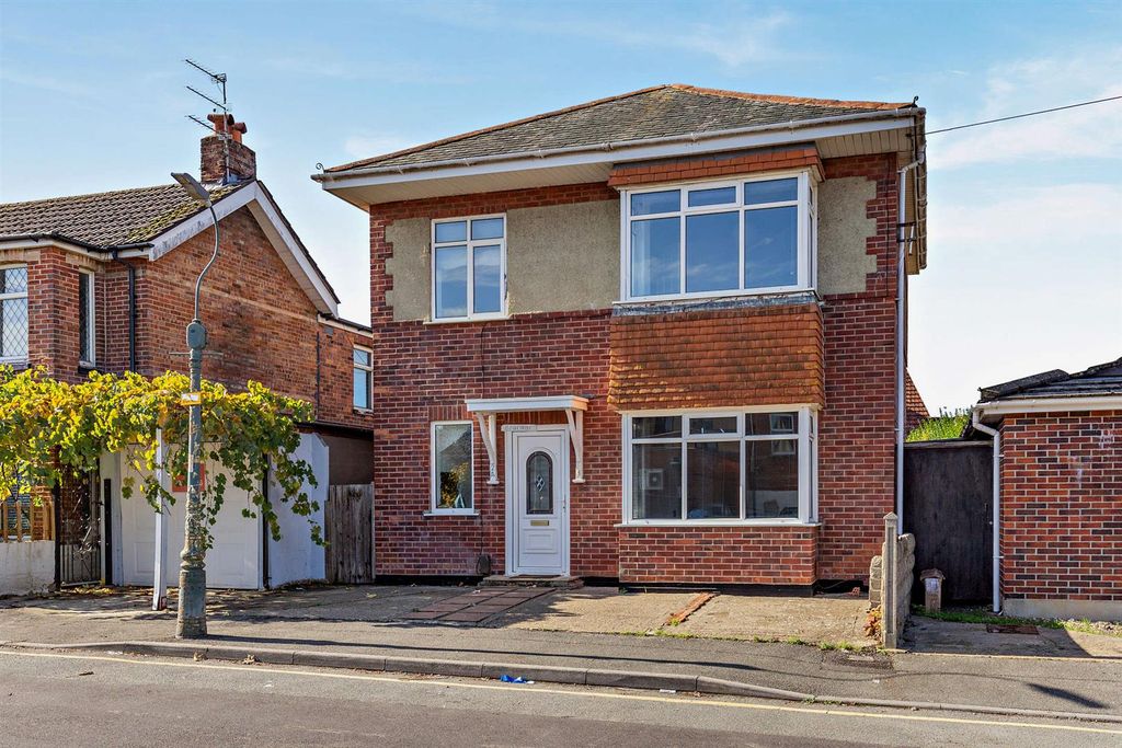 Property photo 1 of 13