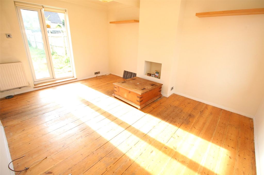 Property photo 2 of 12 Picture No. 01