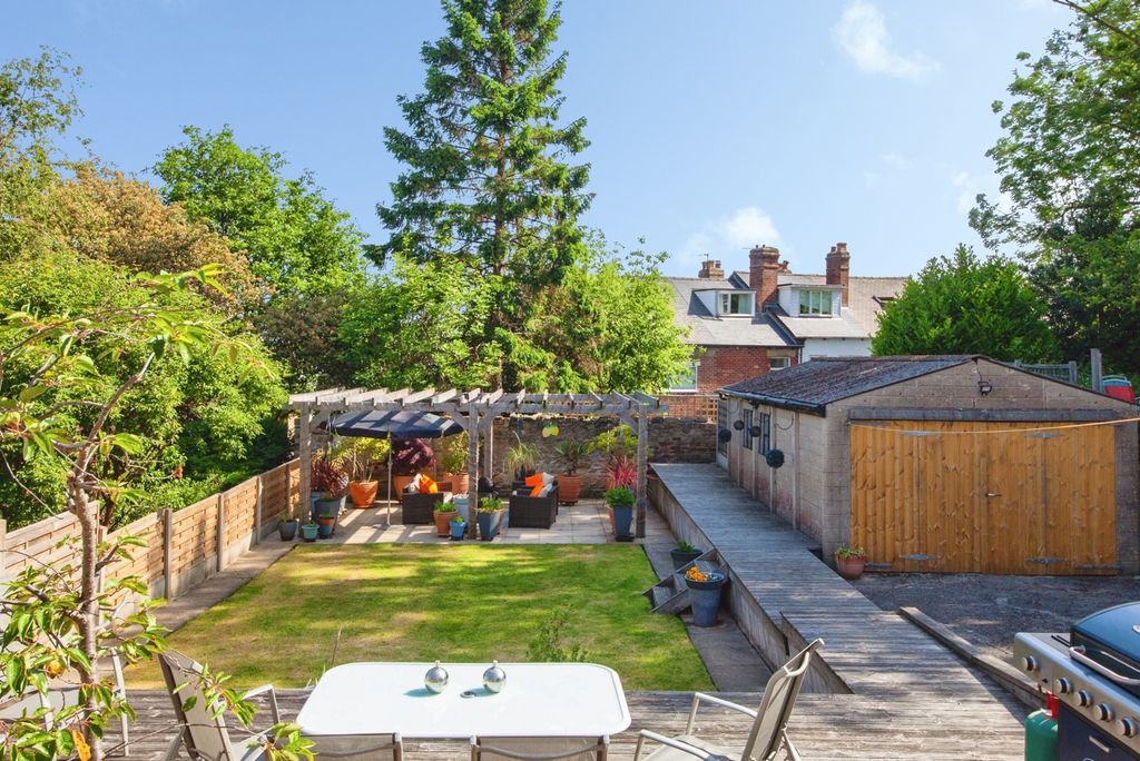 Property photo 2 of 16 Pbox-Img.Jpg