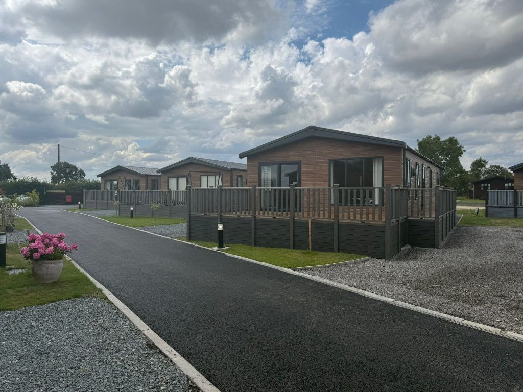 Property photo 3 of 14 Image00001