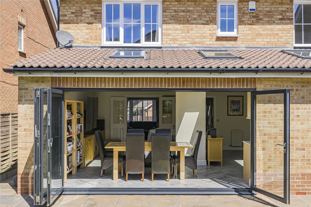 Additional image 33 of 5 bed detached house for saleCortland Close, Crayford, Kent DA1