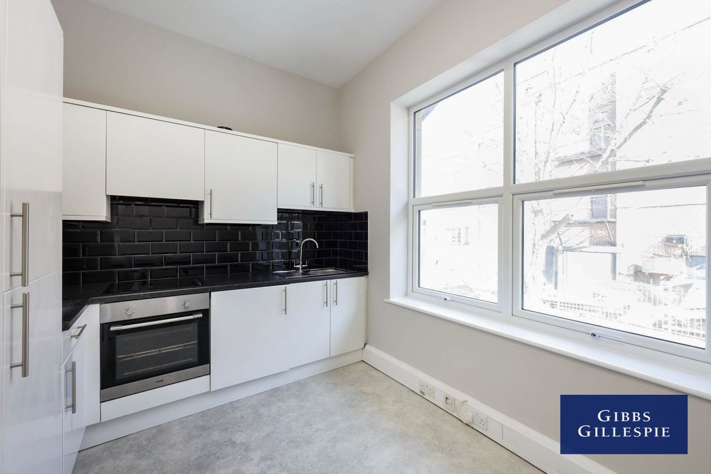 Property photo 1 of 11 1