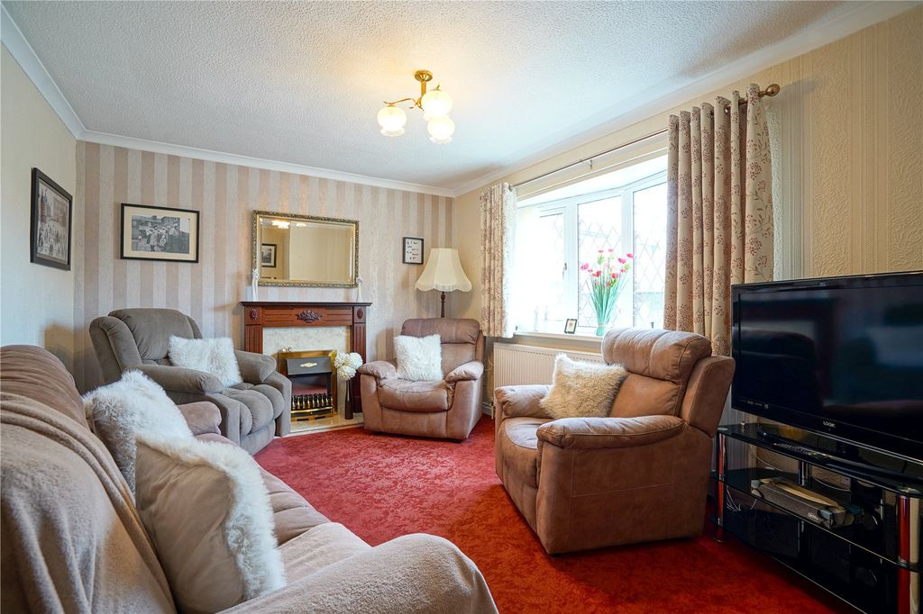 Property photo 3 of 12 Picture No. 02