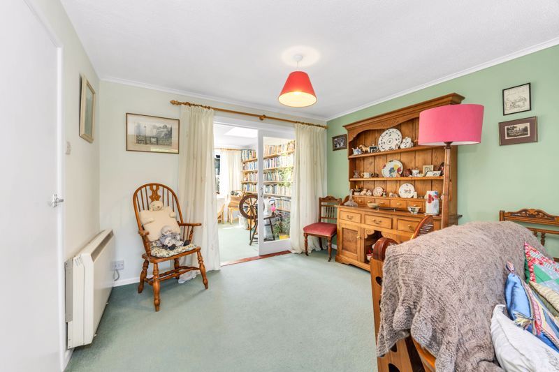 Property photo 3 of 14 Sitting Room