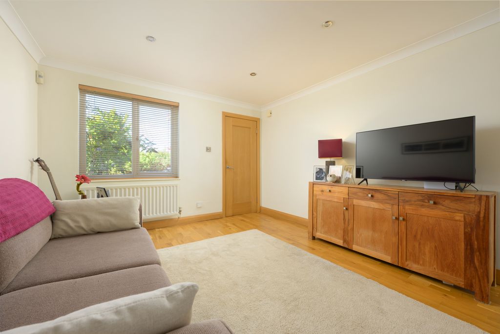 Property photo 3 of 30 Property Image 3