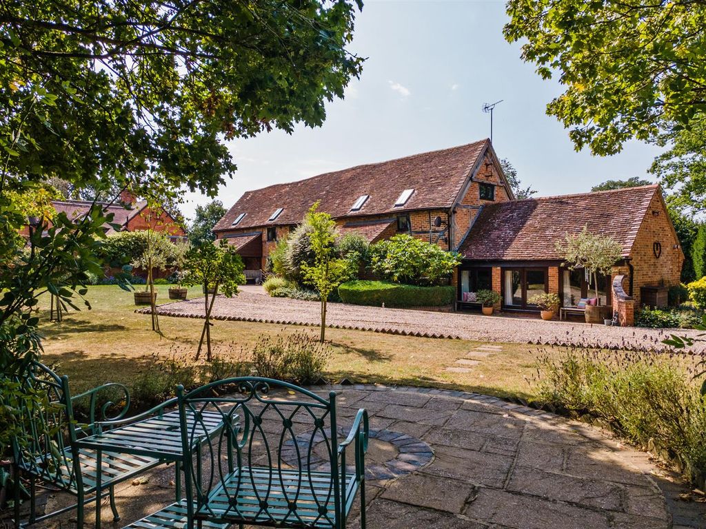 Property photo 1 of 37 Little Cleobury Barn_190.Jpg