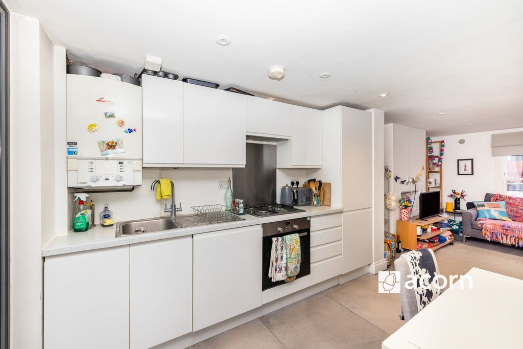 Property photo 3 of 22 94B1899d-96Cb-F01...