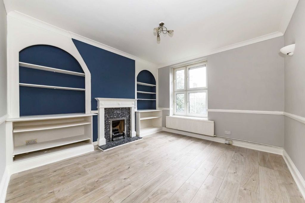 Property photo 2 of 4