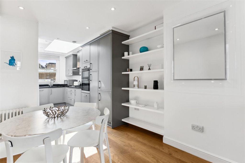 Property photo 2 of 12 8.Jpg