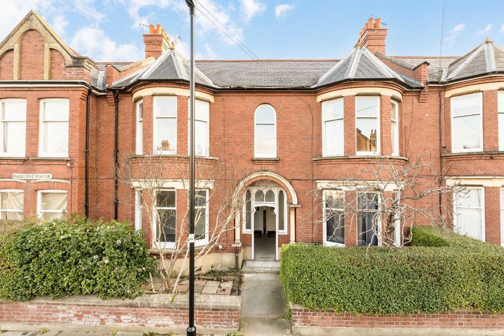 Property photo 1 of 4