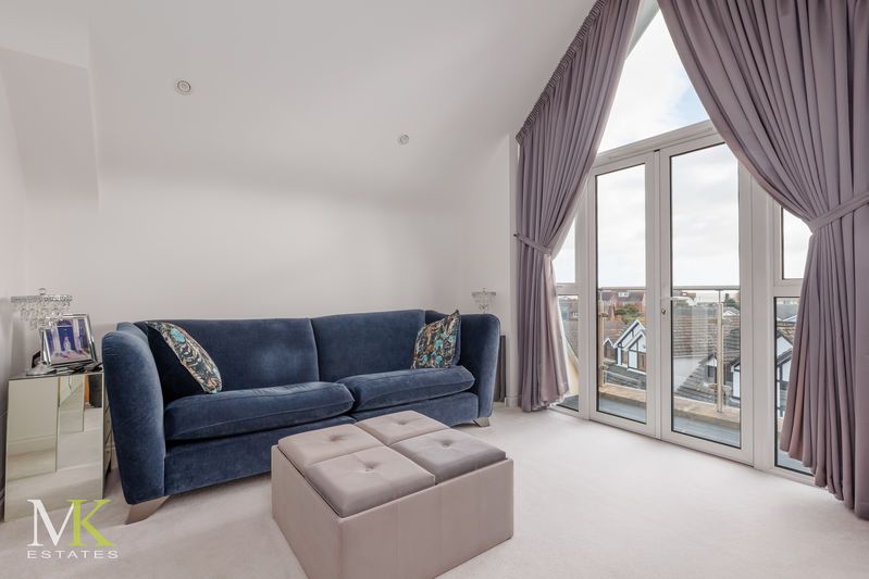 Property photo 2 of 15 Photo 35