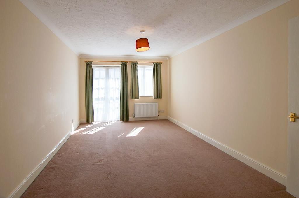 Property photo 3 of 6