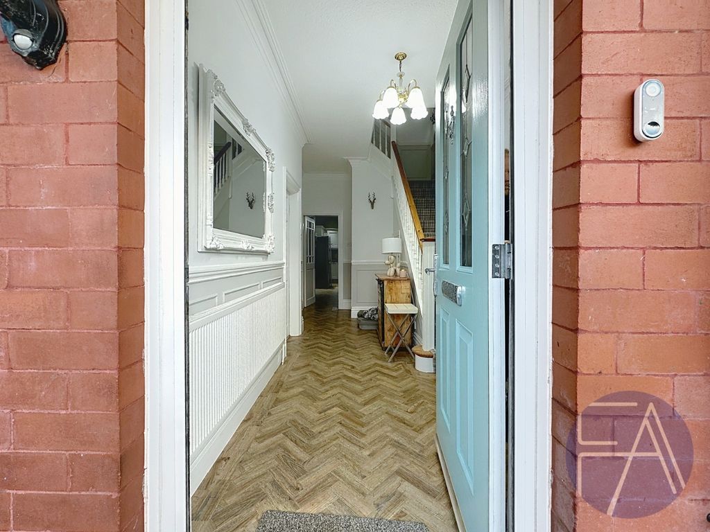 Property photo 2 of 36 4812304