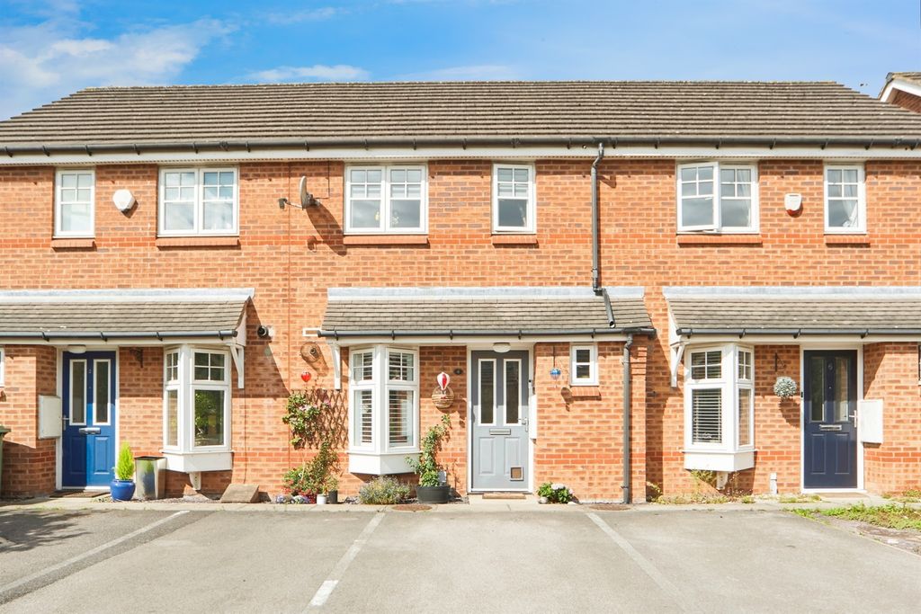 Property photo 1 of 17