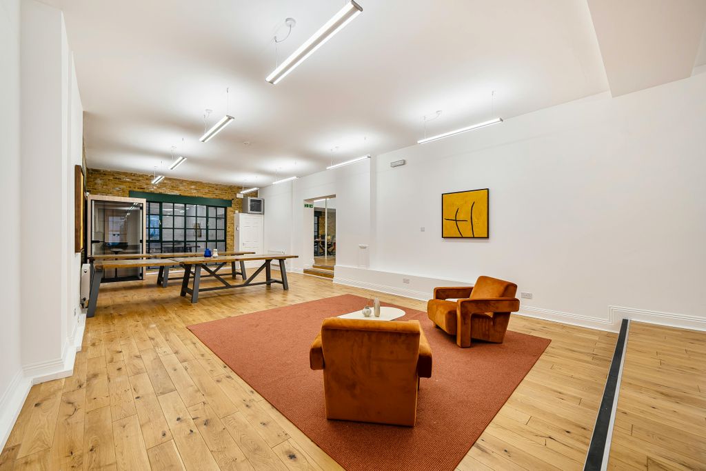 Property photo 2 of 16 1400894-9-6969170Aca74E.Jpg