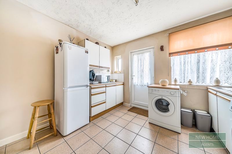 Property photo 3 of 17 Photo 9